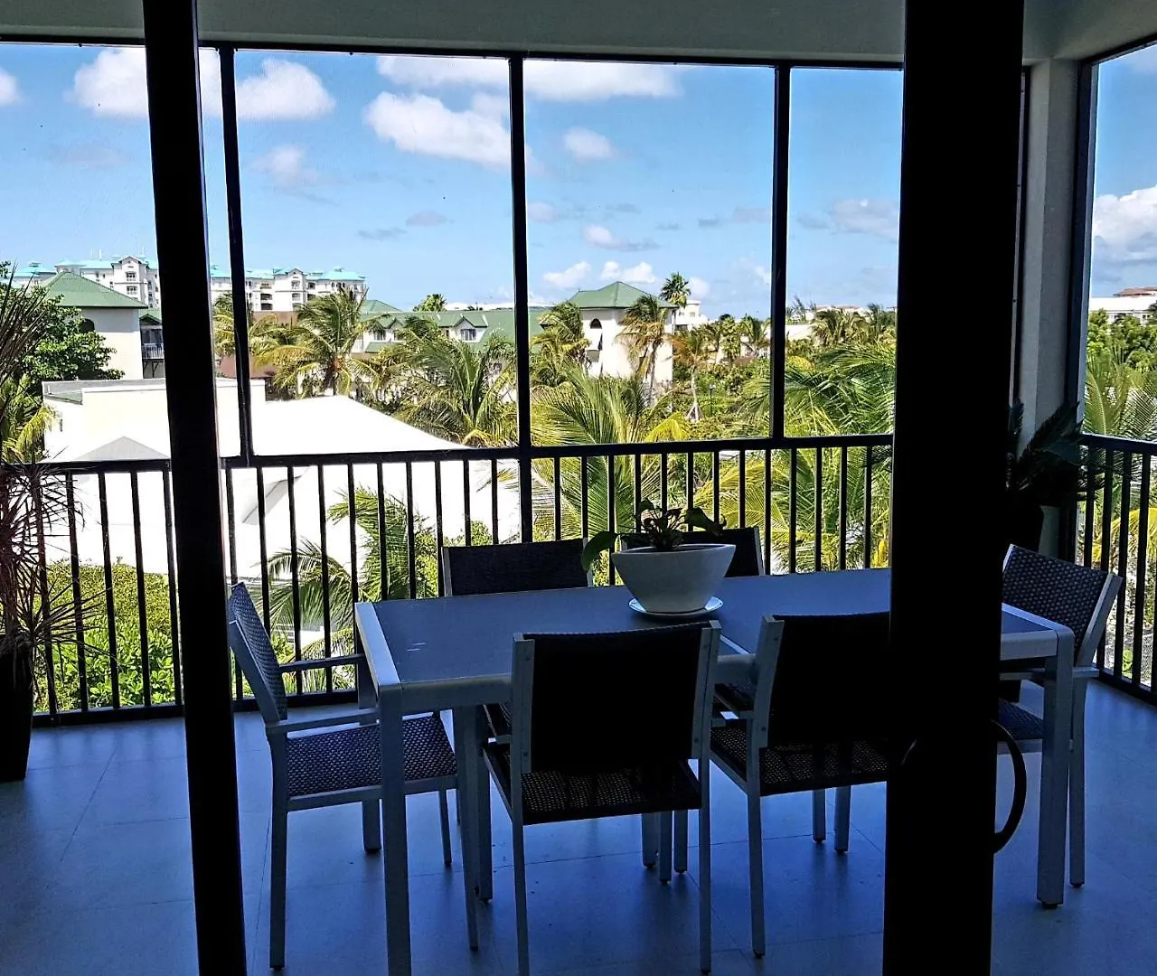Granvia Hotel Grace Bay